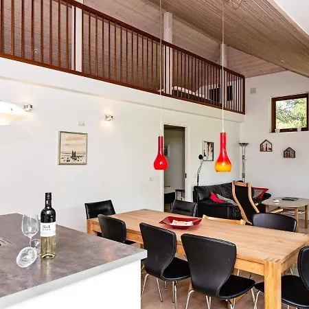 8 Person Holiday In R M Рёмё-Киркебю